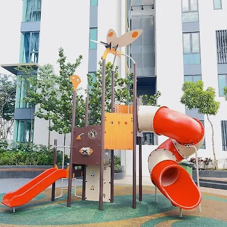 Elysia-Near Gleaneagles & Legoland-2Rb Warmq Suite Max7Pax-Waterdispenser Nusajaya  Exterior photo